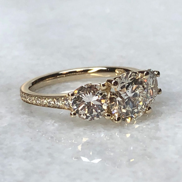 Yellow Gold Round Cut Diamond Engagement Ring