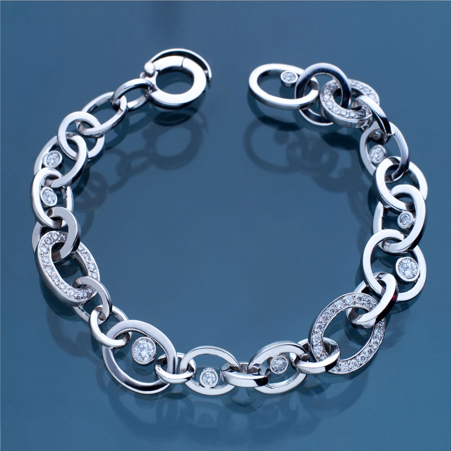 Asymmetric Diamond Link Bracelet | Christopher Duquet