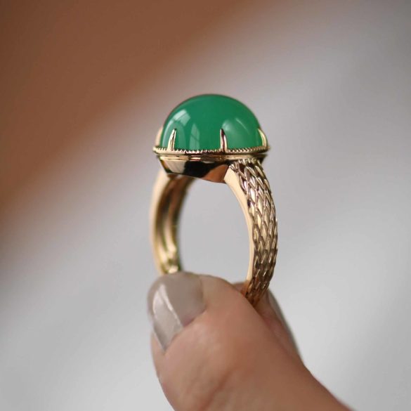 Green Chalcedony Gold Ring with Vintage Tuck and Roll Design band detail alternate view