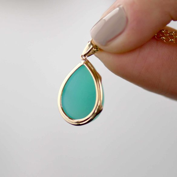 Green-blue Chrysocolla Yellow Gold Necklace gemstone back view