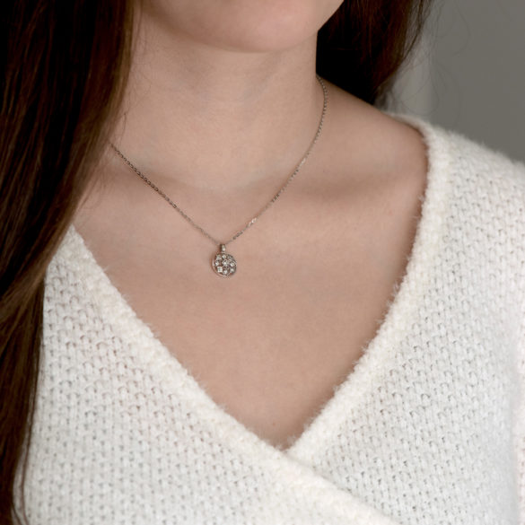 9 Diamond Lattice Fabrique Necklace White Gold on neck