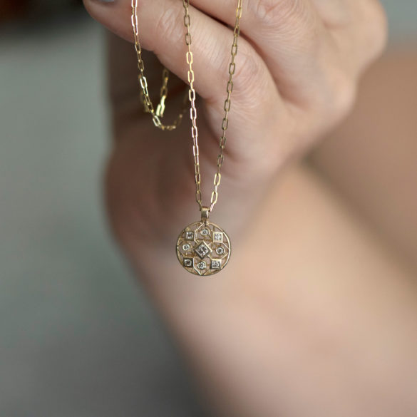 9 Diamond Lattice Fabrique Necklace Yellow Gold