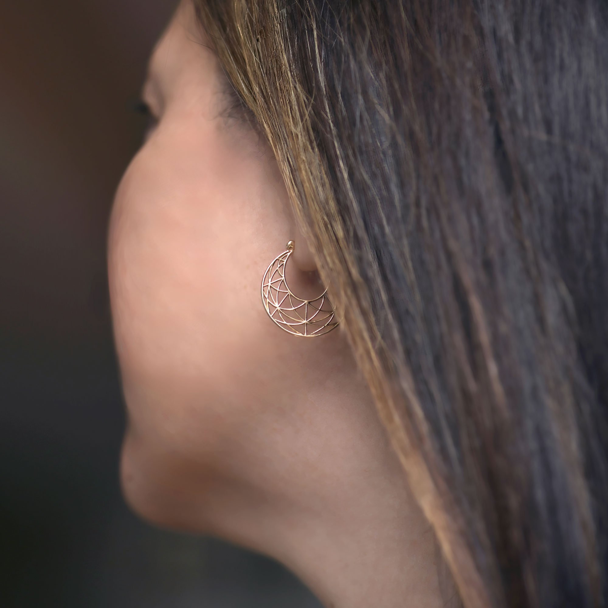Fabrique Geometric Hoops Small White Gold