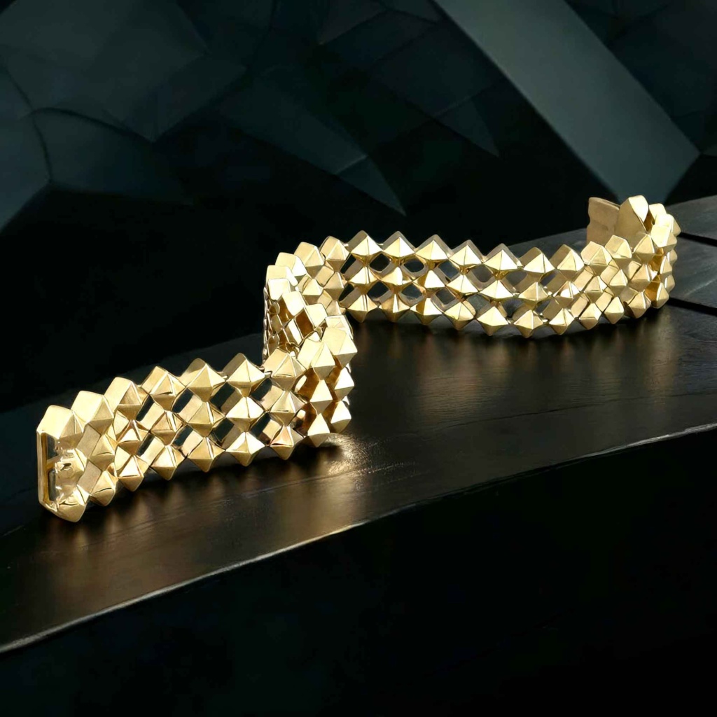 Triple pyramid bracelet
